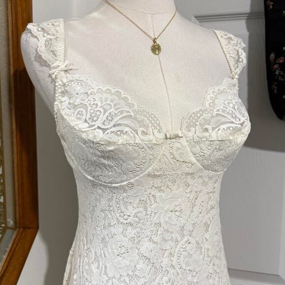 VTG 80s Victoria's Secret Ivory Sheer Floral Lace Coquette Lingerie Slip Dress - Picture 2 of 7